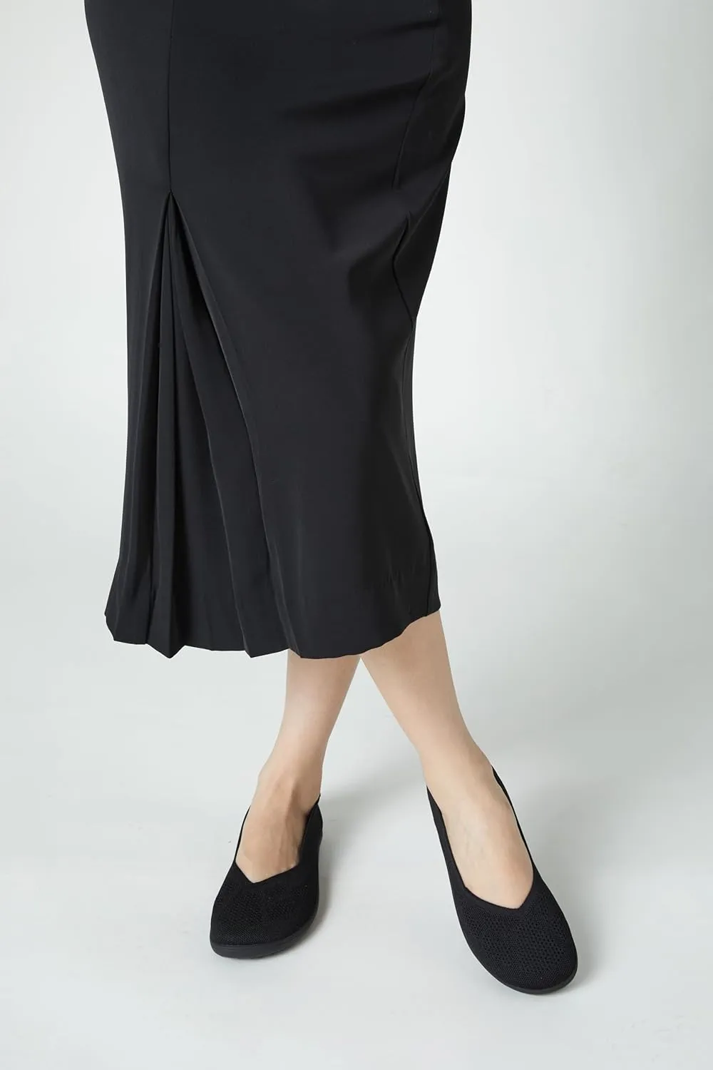 Arromic Wide Toe Box Flats Shoes for Women Comfortable Women Ballet Flats V-Cut for Causal Dressy Office Work