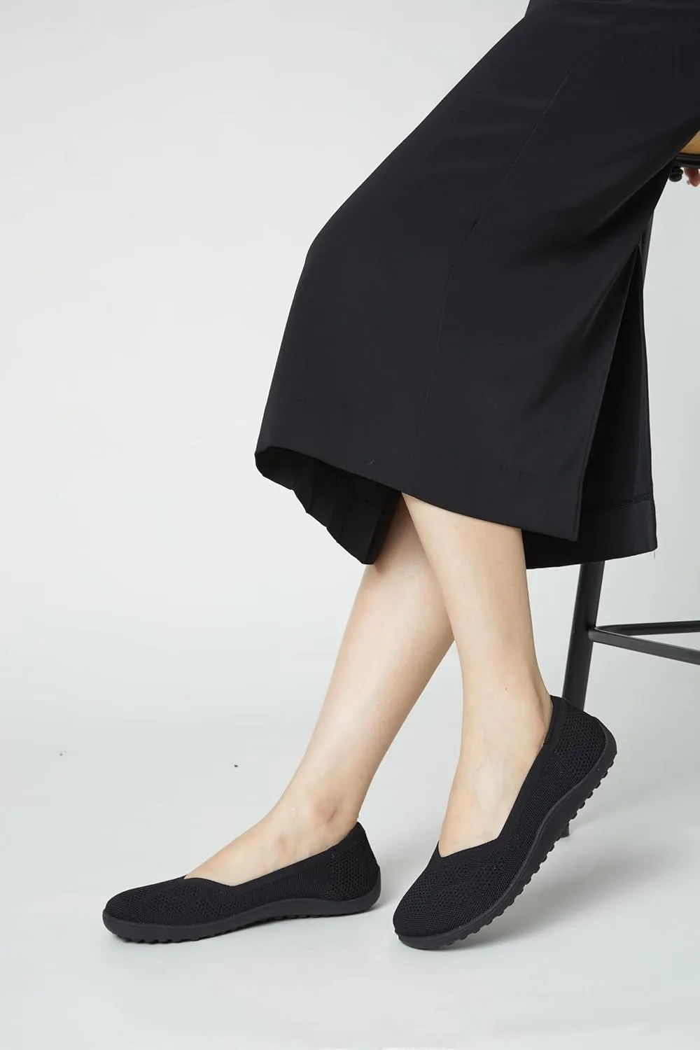 Arromic Women Flats Comfortale V-Cut Flat Shoes for Women Ballet Flats Wide Toe Box