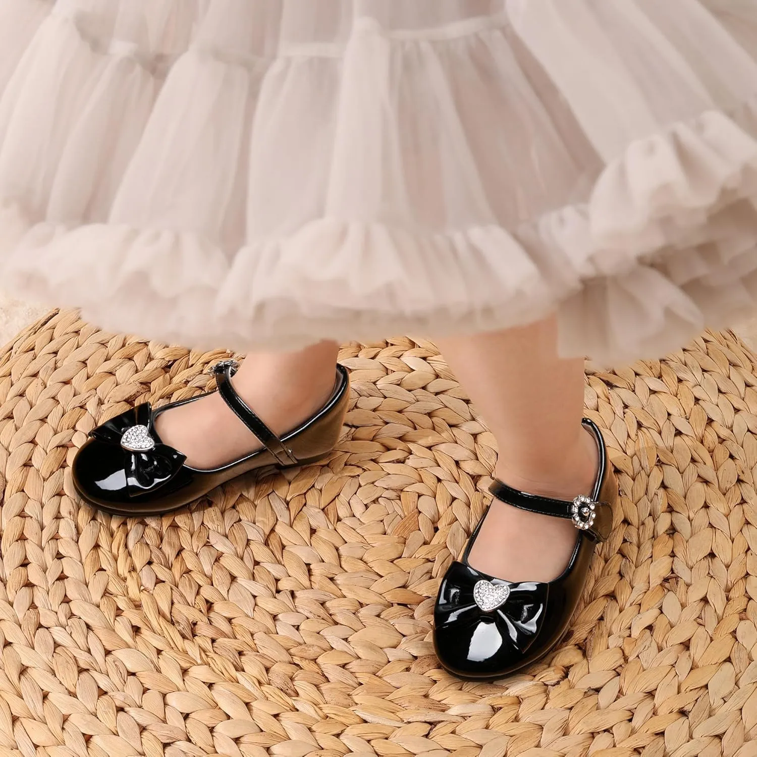 DREAM PAIRS Girls Mary Jane Dress Shoes for Toddler Heart Rhinestone Front Bow Ballerina Flat (Toddler/Little Kid)