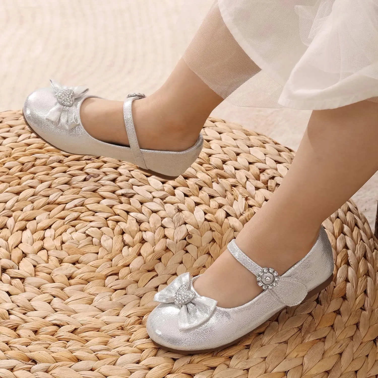 DREAM PAIRS Girls Mary Jane Dress Shoes for Toddler Heart Rhinestone Front Bow Ballerina Flat (Toddler/Little Kid)