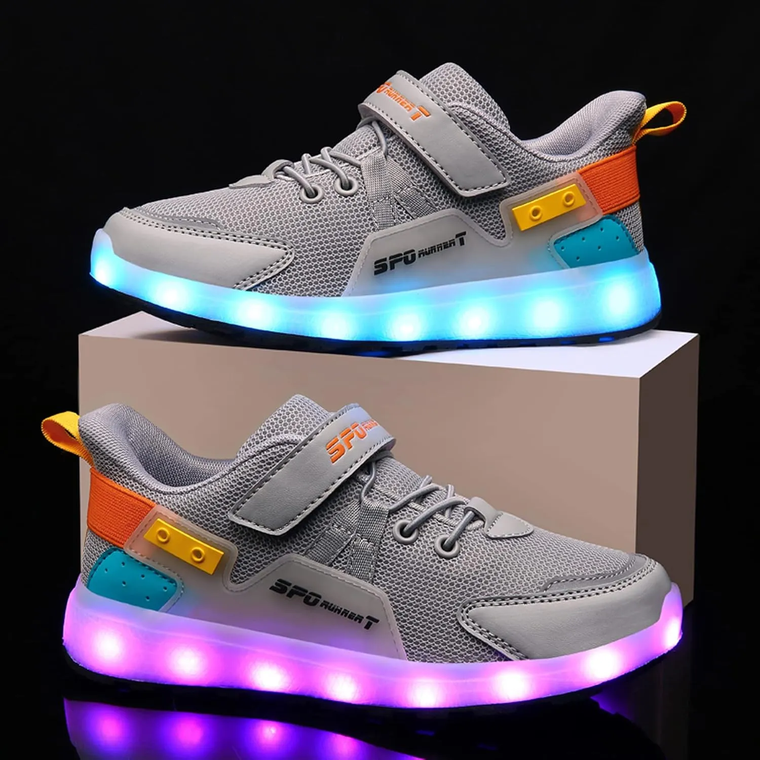 Kids LED Light Up Shoes Shiny Low-Top Sneakers for Boys and Girls Child Unisex