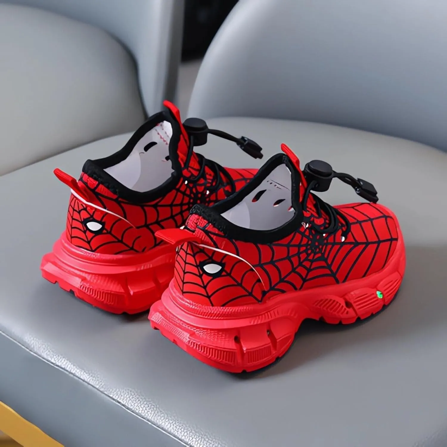 Kids Light Up Shoes Toddler Boys Girls LED Luminous Running Trainers Cartoon Mesh Breathable Sports and Walking Sneaker