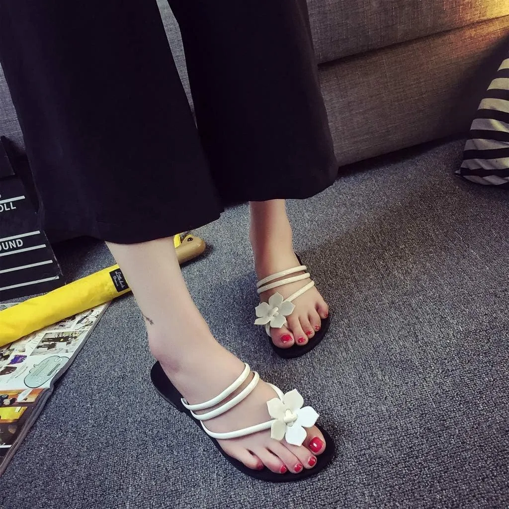 MIOKE Women's Flower Toering Flat Flipflops Sandals Summer Slip On Comfort Strappy Beach Thong Slippers