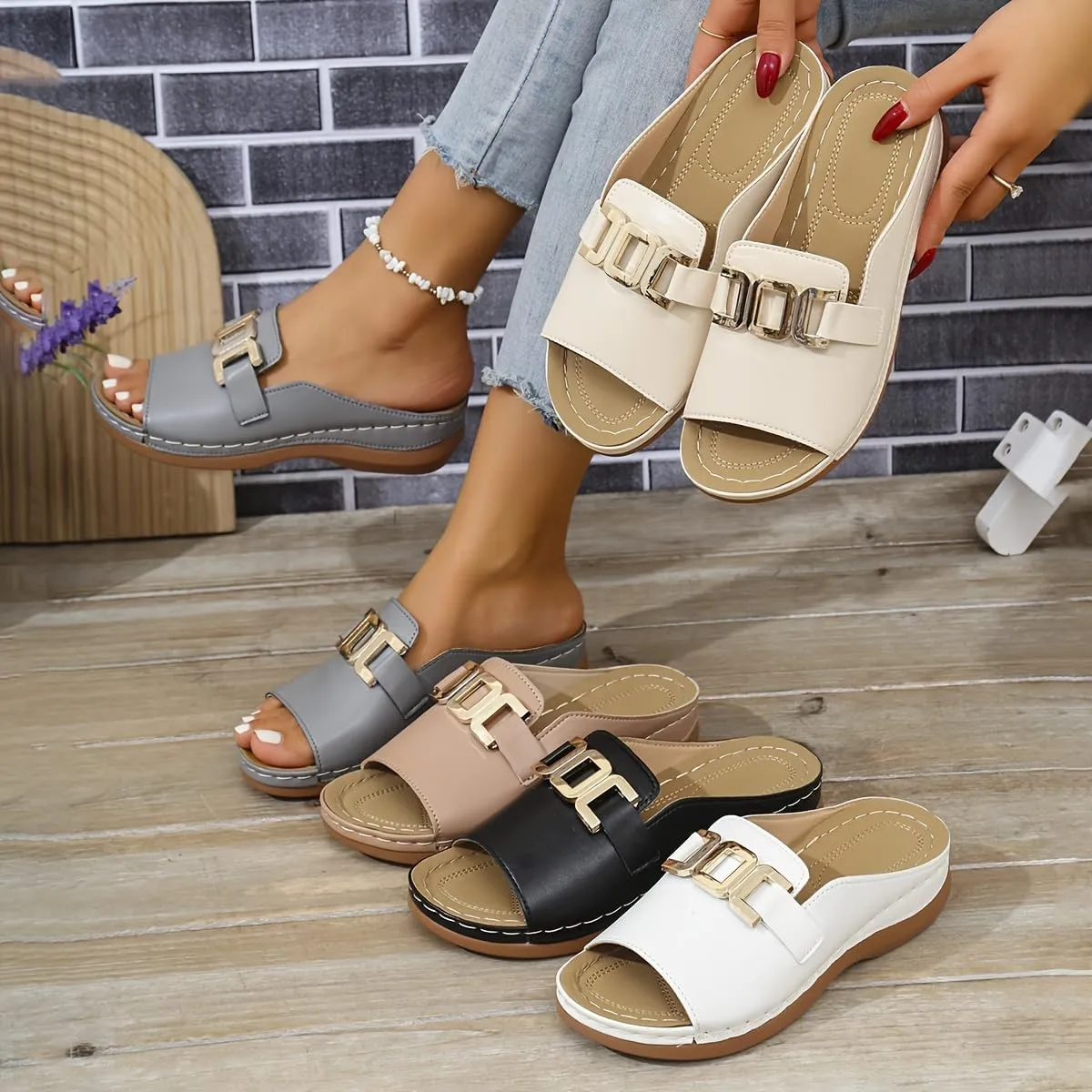 Plus Size Women’s Trendy Casual Travel Shoes – Versatile Bohemian Ethnic Style with Double Buckle & Heart Pattern | Beach Sandals