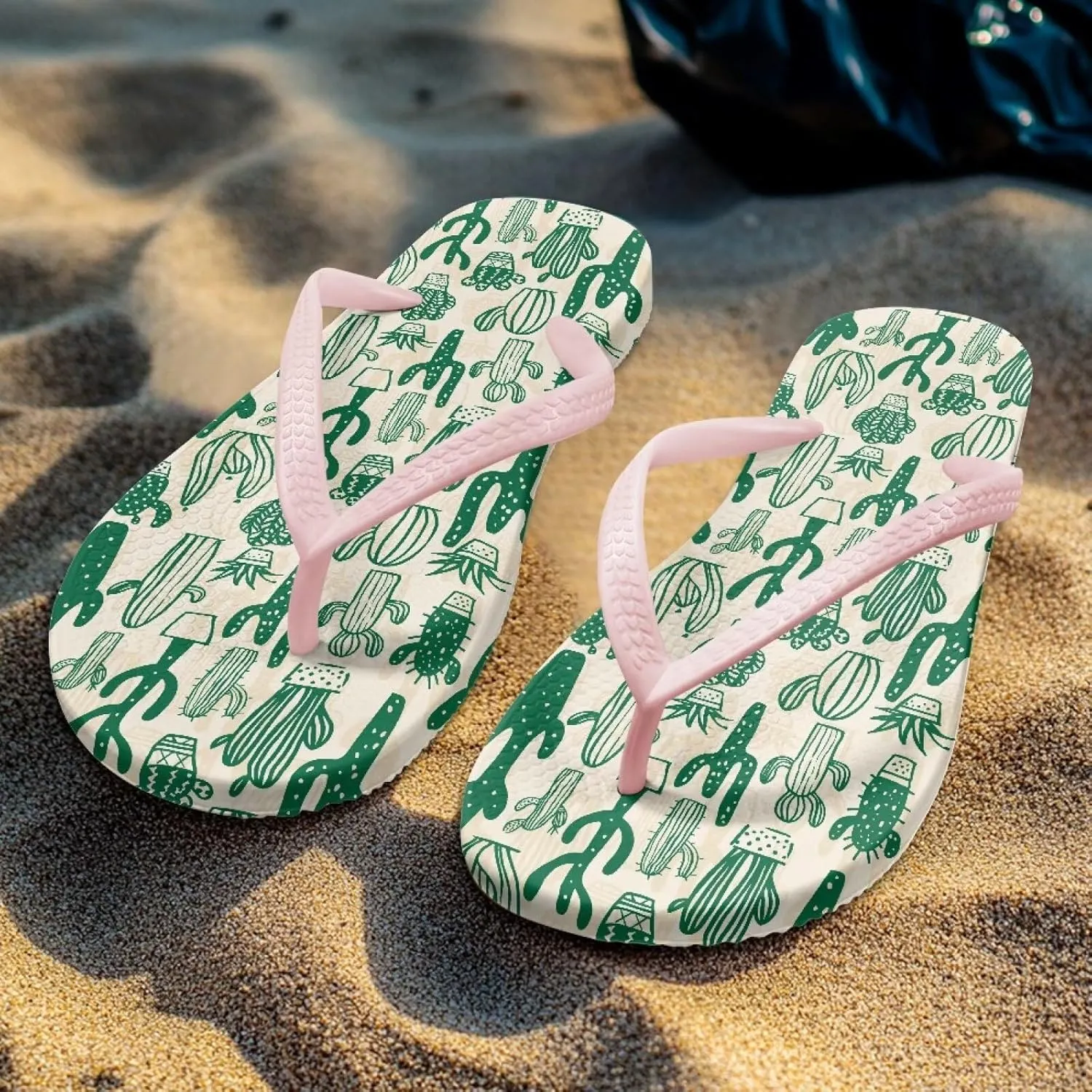 Womens Flip Flops Arch Support Comfortable Waterproof Open Toe Summer Beach Sandals Cushion Slip on Slippers Size US 5.5-9.5